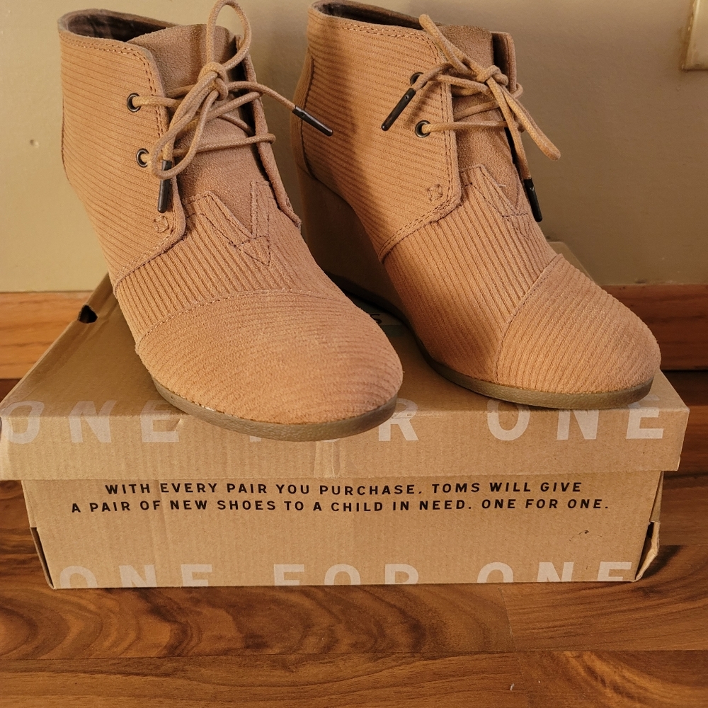 Toms women desert suede Kala Tan booties - Picture 2 of 7